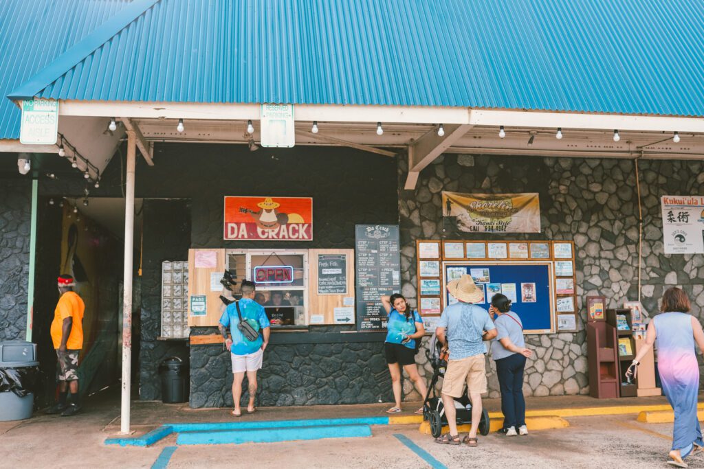 Best Places to Eat in Kauai, Hawaii | Da Crack Mexican Grinds #simplywander