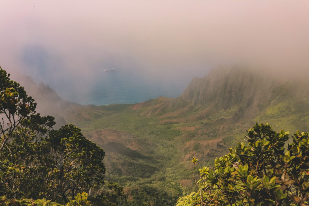 An Adventurous 7 Day Kauai Itinerary | Waimea Canyon #simplywander