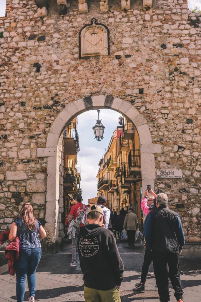8 Cool Things to See in Taormina, Sicily | Porta Catania #simplywander