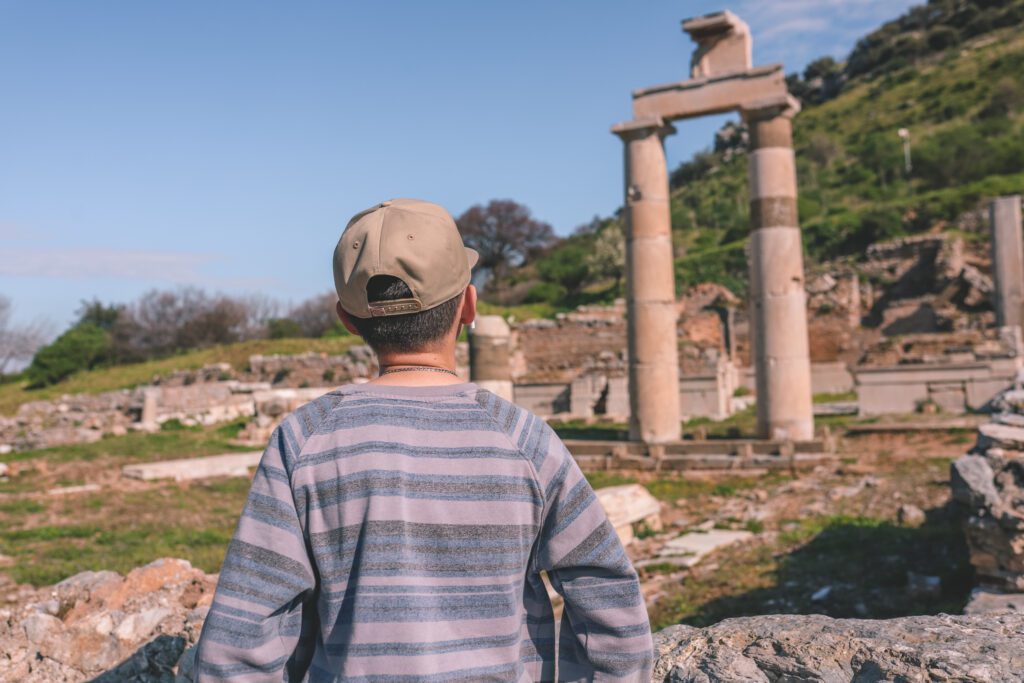 What You Should Know Before Visiting the Ephesus Ruins | Temple of Domitian #simplywander