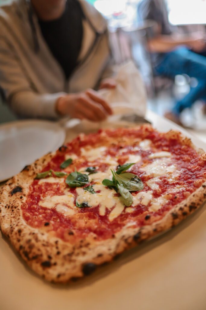 6 Best Things to Do in Naples, Italy | Eat Authentic Pizza  #simplywander