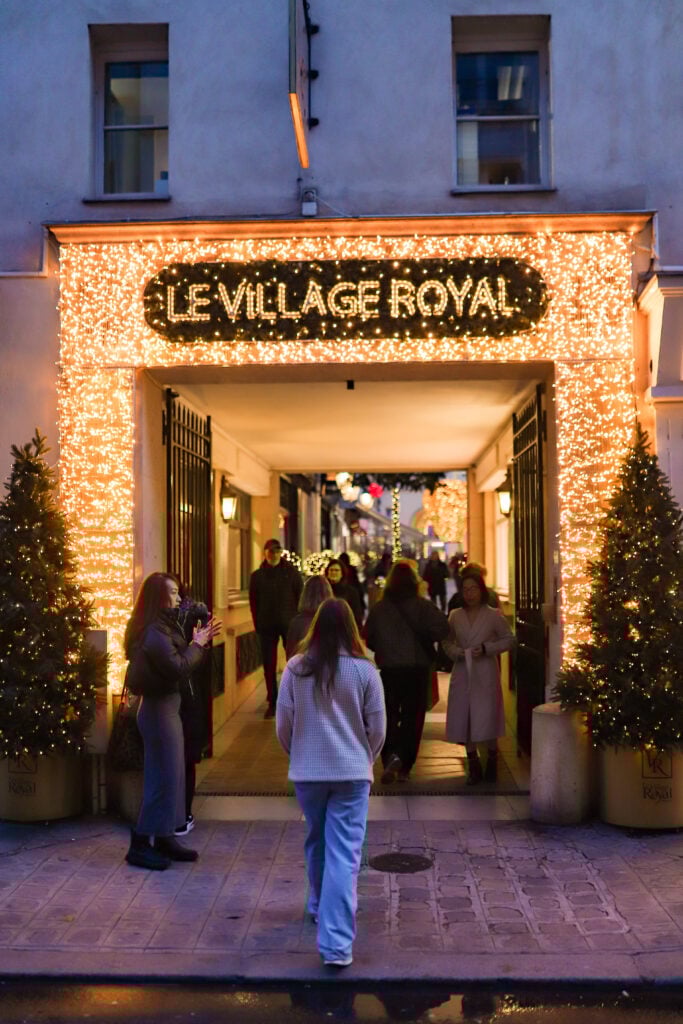 Le Village Royal, Paris