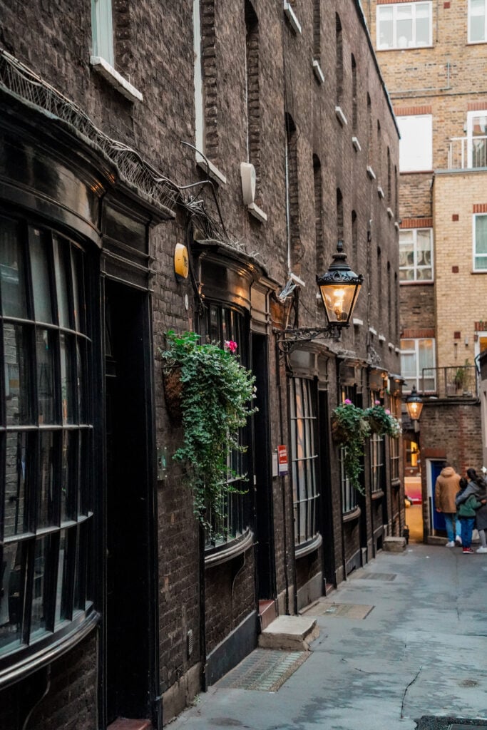 Goodwin's Court, London