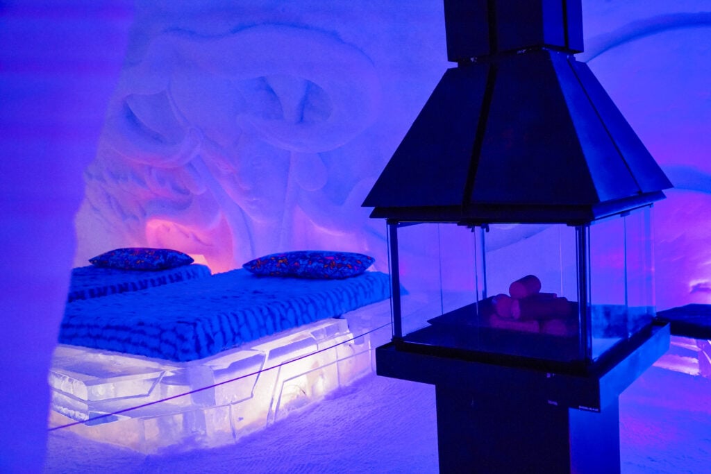 Hotel de Glace ice suites, Quebec, Canada